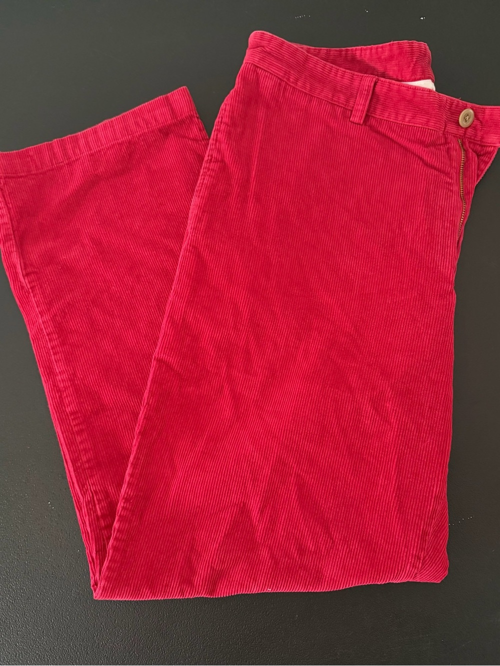 Vineyard Vines Men's Bright Red Corduroy Pants
0006